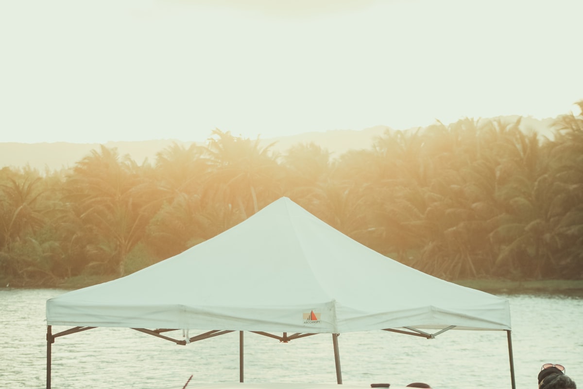 Pop-up event canopy tent
